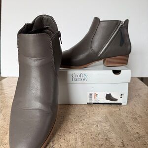 Croft & Barrow Women's Taupe Ankle Booties